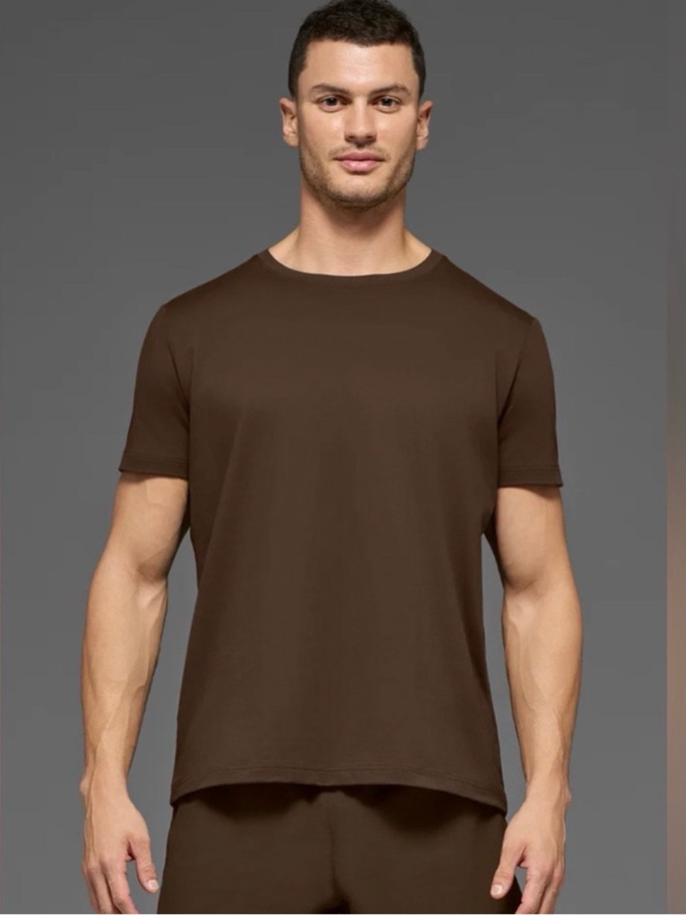 ALO Yoga Men’s “Conquer Reform” Short Sleeve (L) *BESTSELLER*